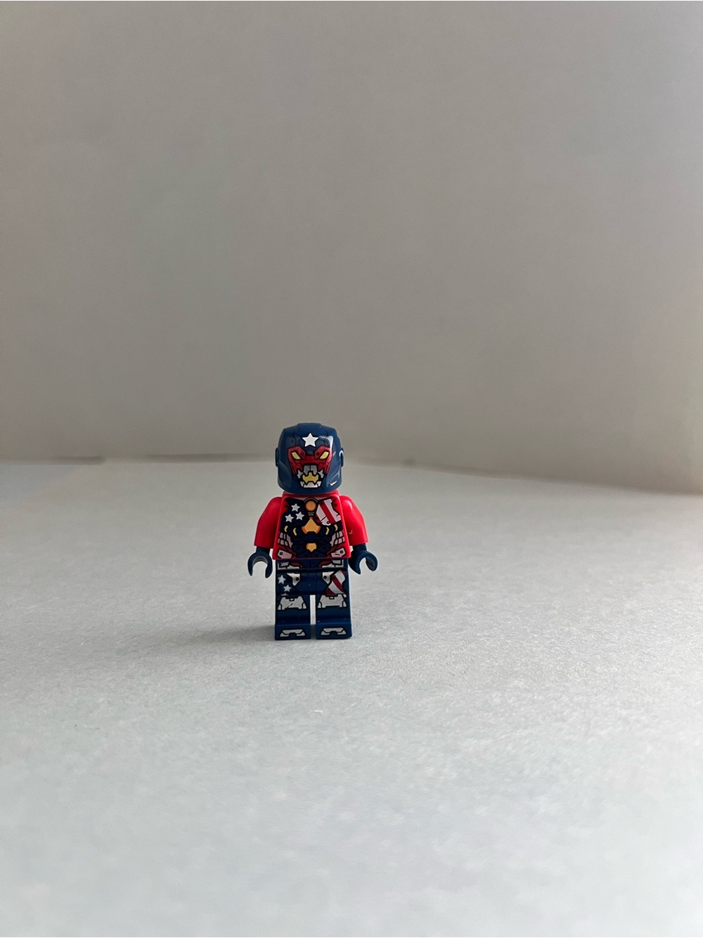 LEGO Marvel Super Heroes Justin Hammer Minifigure